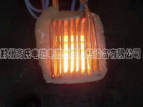 �����l�ӟ�t��(du��)��˨�M(j��n)��͸���̎��